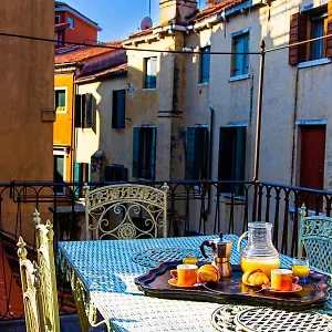 https://la-terrazza-di-san-marco-luxury-apartment.hotelslidodijesolo.com